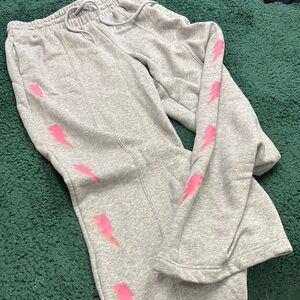 Celebrity Pink L Gray Sweatpants  Pink Lightning Bolts TCB Elvis